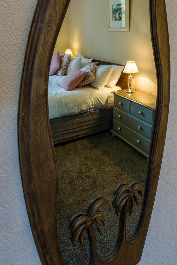 Relax At Rosscourt Guest House-Free On Site Parking (Adults Only) Bournemouth Dış mekan fotoğraf