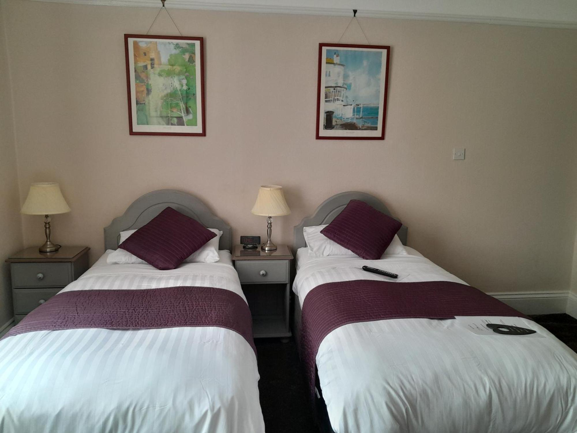 Relax At Rosscourt Guest House-Free On Site Parking (Adults Only) Bournemouth Dış mekan fotoğraf