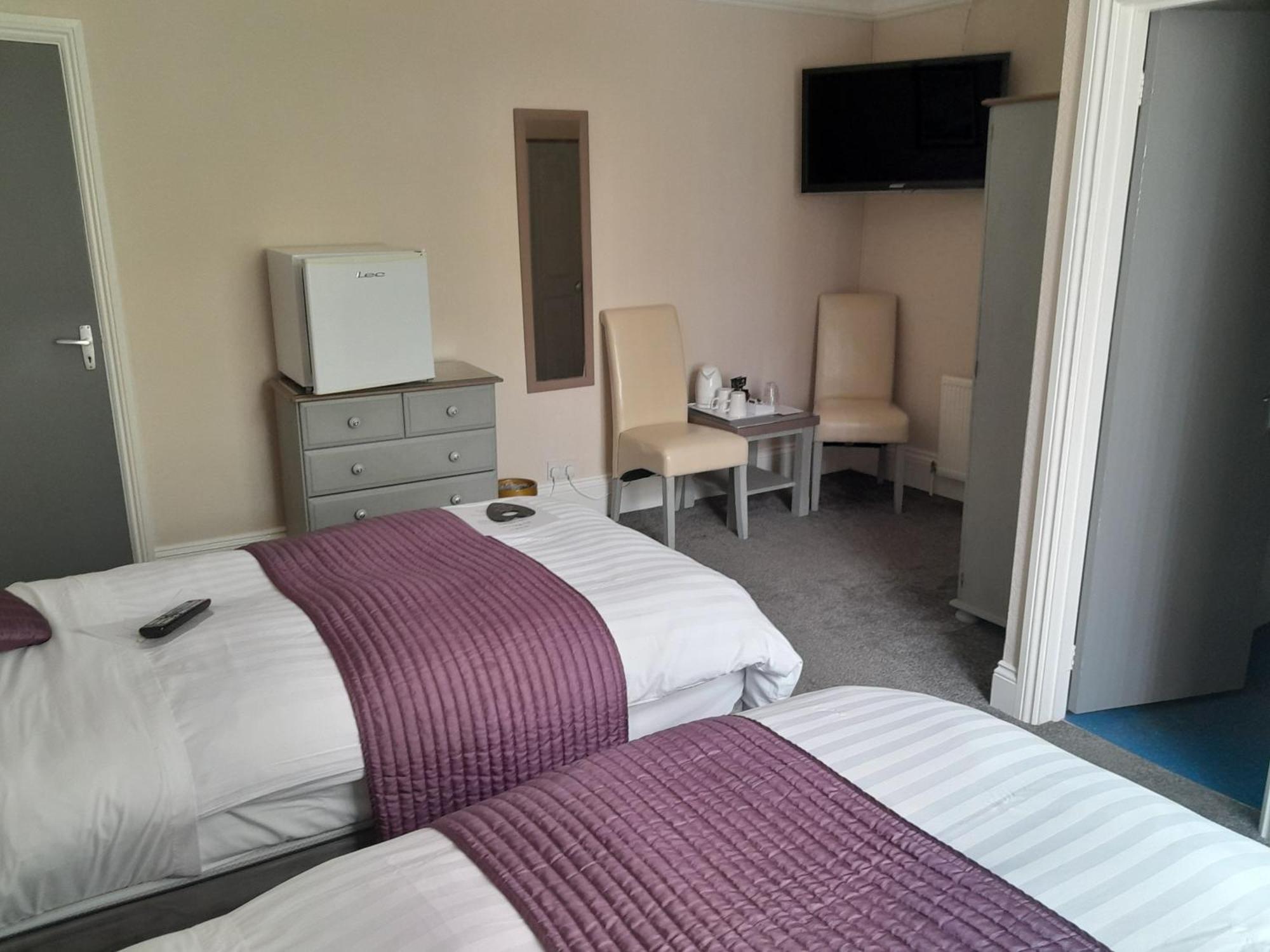 Relax At Rosscourt Guest House-Free On Site Parking (Adults Only) Bournemouth Dış mekan fotoğraf