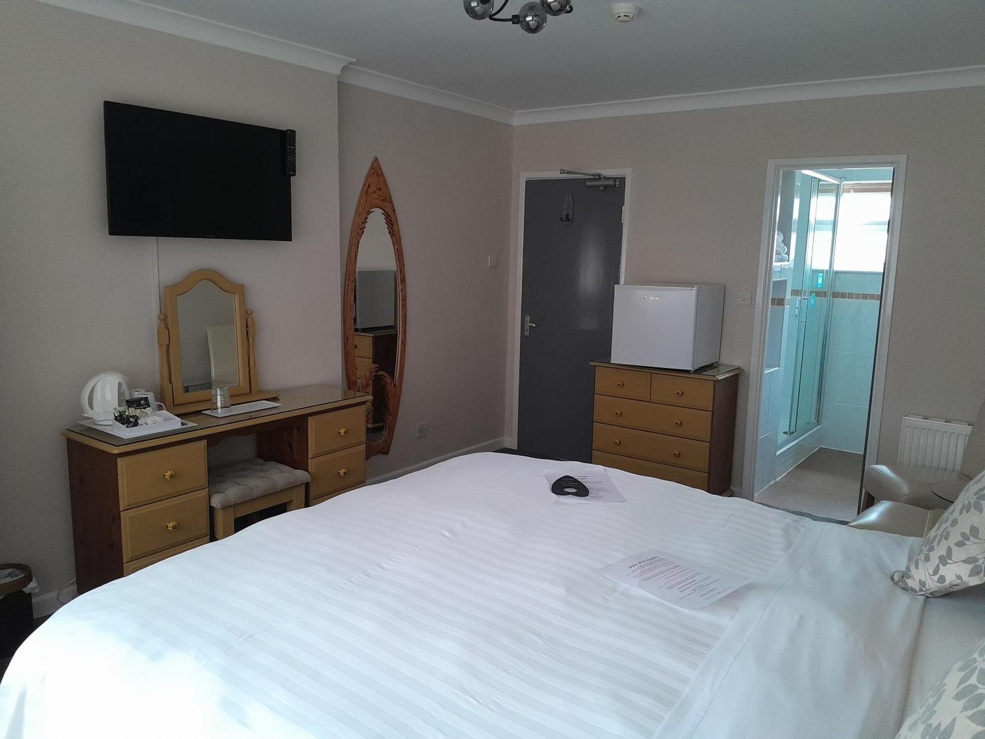 Relax At Rosscourt Guest House-Free On Site Parking (Adults Only) Bournemouth Dış mekan fotoğraf