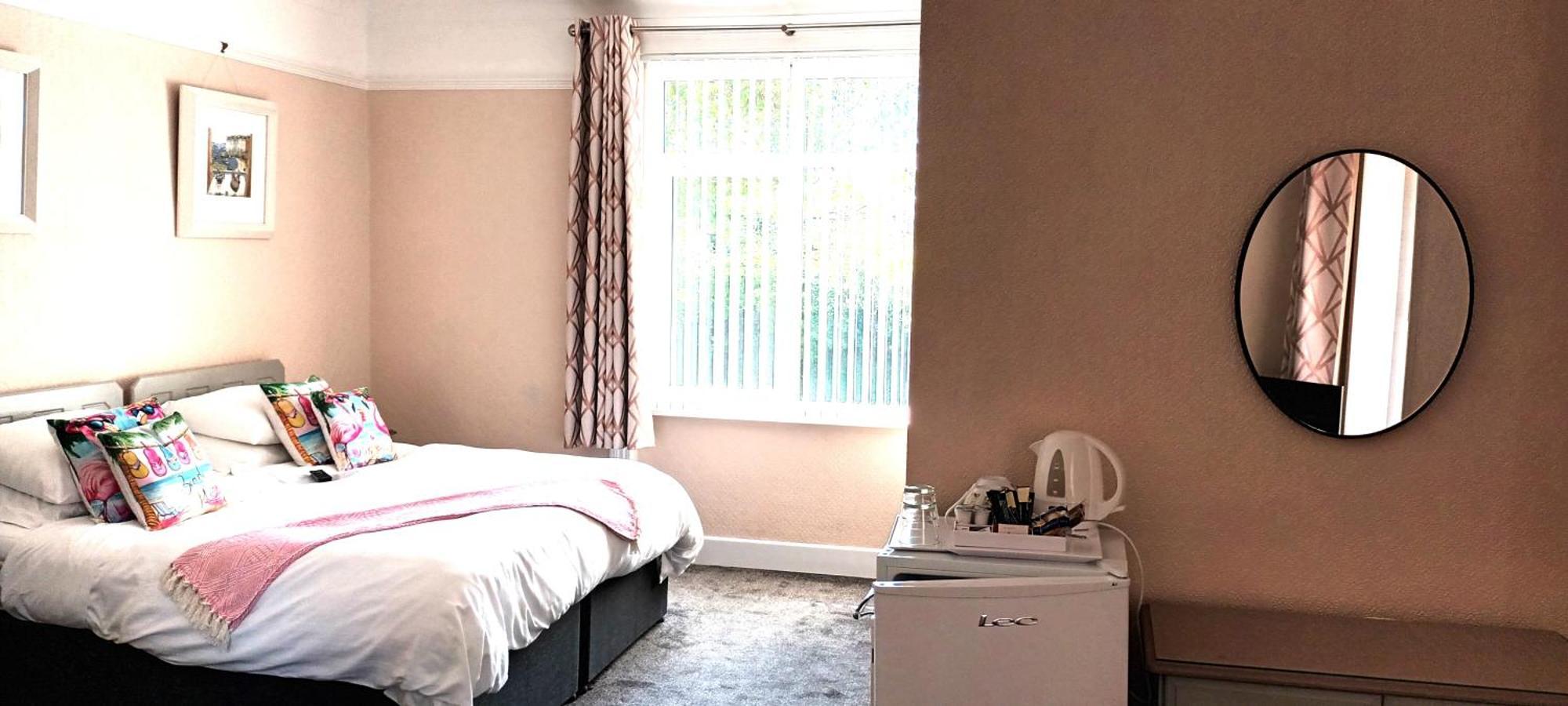 Relax At Rosscourt Guest House-Free On Site Parking (Adults Only) Bournemouth Dış mekan fotoğraf