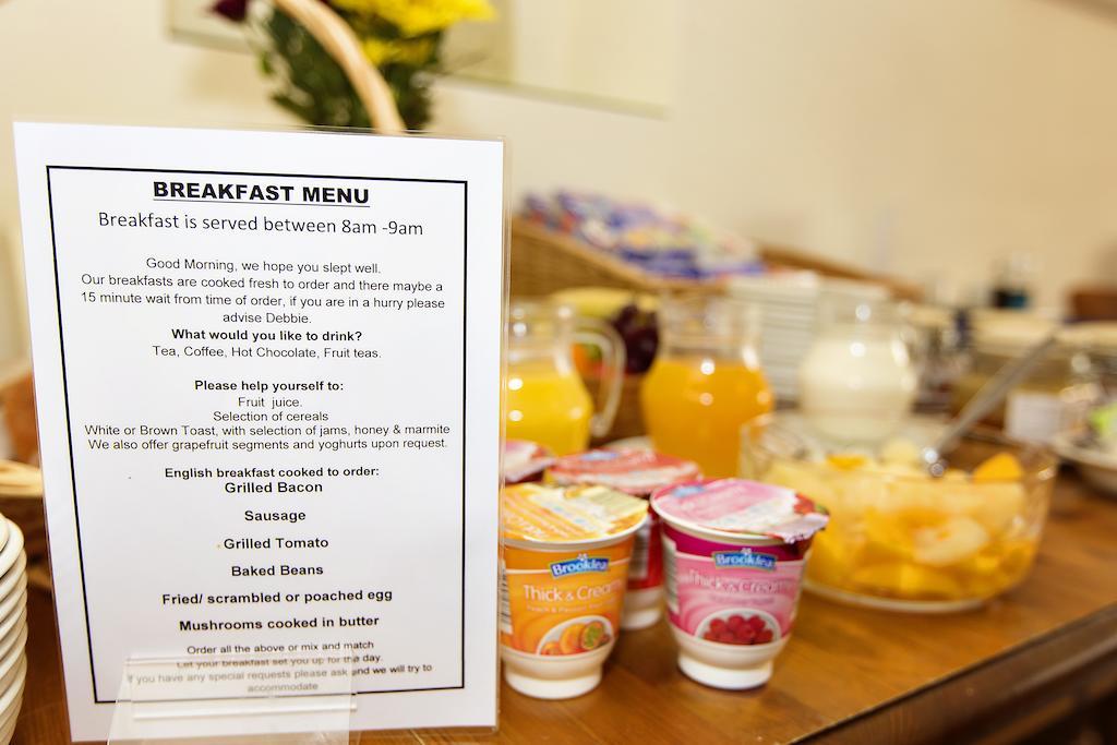 Relax At Rosscourt Guest House-Free On Site Parking (Adults Only) Bournemouth Dış mekan fotoğraf